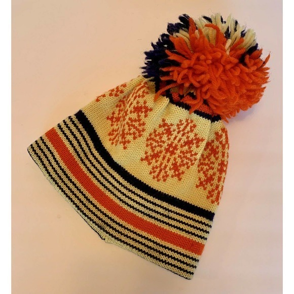 VINTAGE Snowflake ROASTY TOASTY‎ Pure Wool Beanie - Picture 1 of 3
